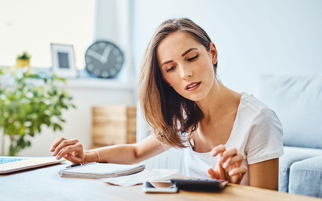 Importancia del ahorro en las mujeres para asegurar su futuro